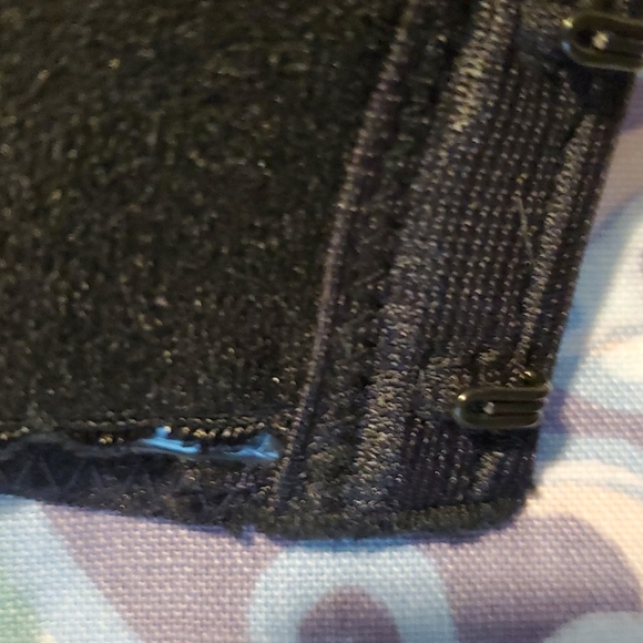 VICTORIAS SECRET BLACK STRAPLESS BRA 36C - Picture 10 of 10